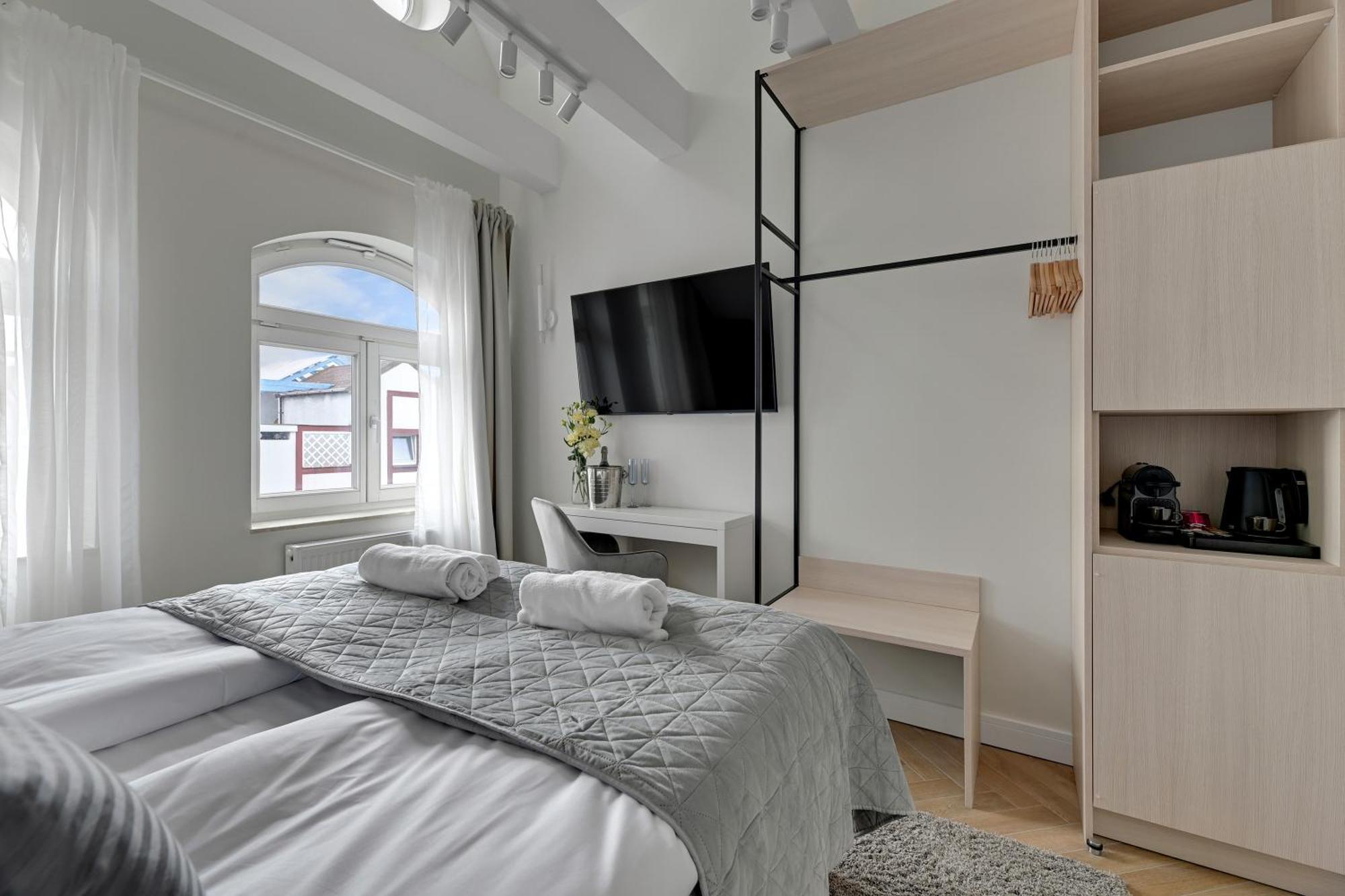 Apartamenty Stagiewna By Downtown Apartments Гданск Екстериор снимка