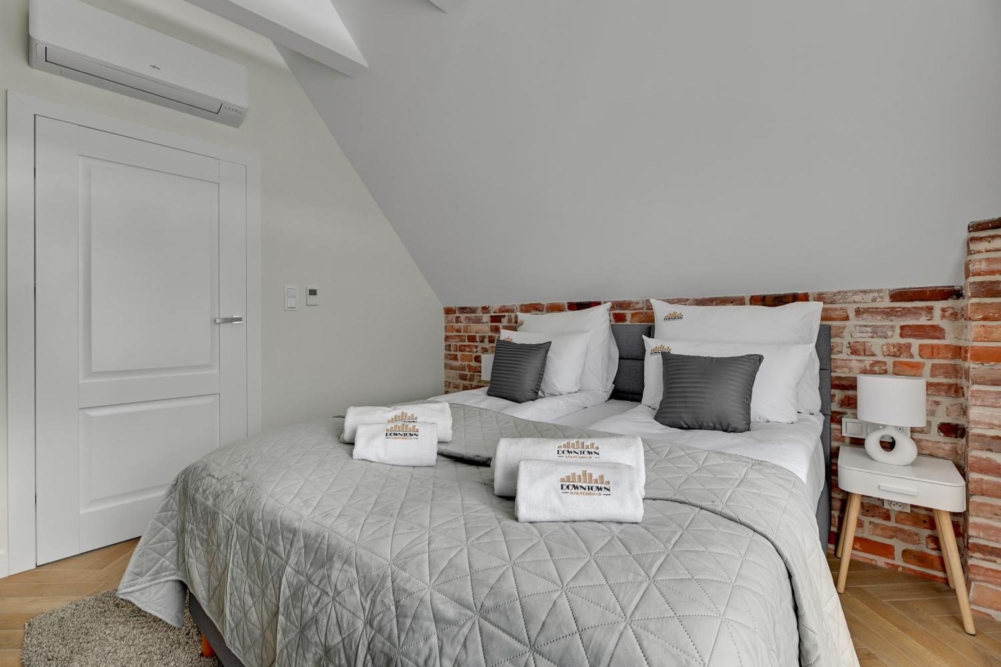 Apartamenty Stagiewna By Downtown Apartments Гданск Екстериор снимка