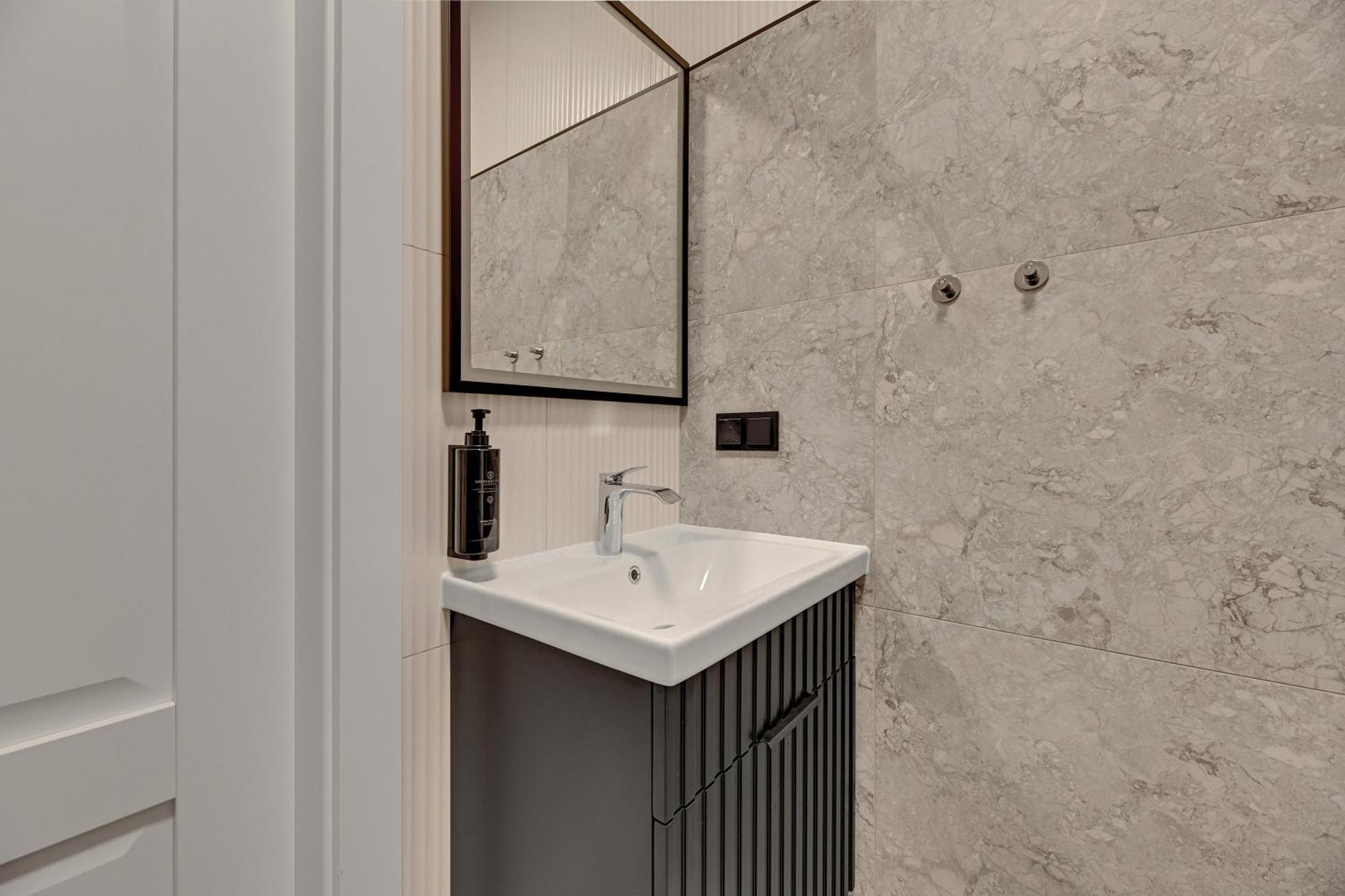 Apartamenty Stagiewna By Downtown Apartments Гданск Екстериор снимка